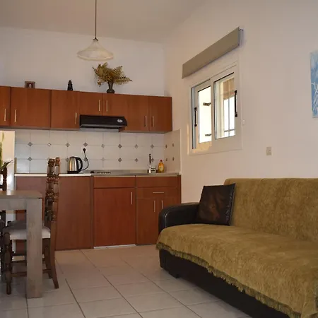 Katerinas Private Hotel 2*